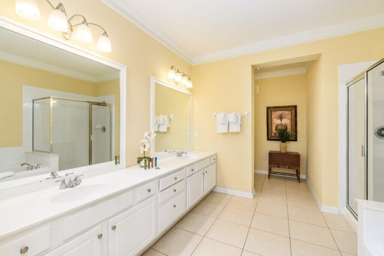 Bathroom 5, Gorgeous 3 Bed Lakeview, Vista Cay - 1010, Orange