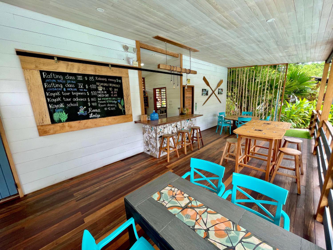 Food & Drinks 4, MOKA LODGE - Book by cabin, Tena