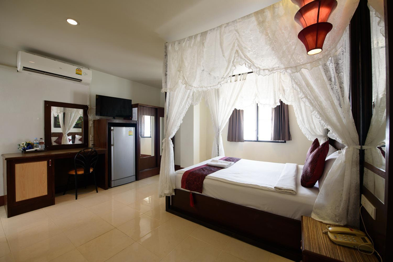 Bedroom 5