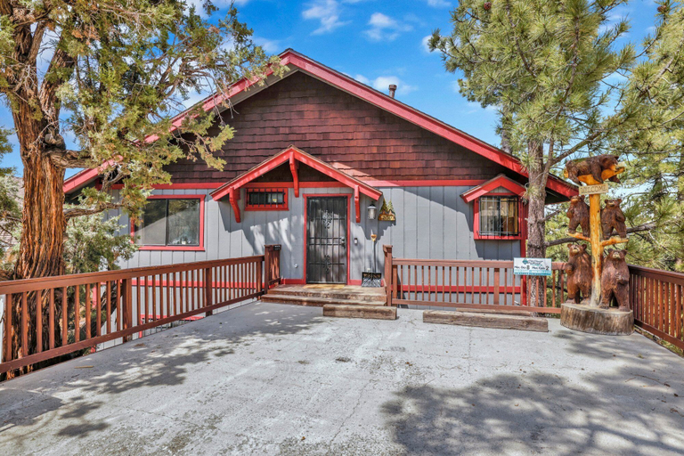 Exterior & Views 2, Lazy Llama Lodge #2150, San Bernardino