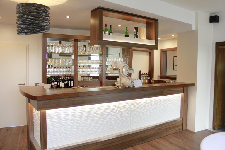 Others 5, Ummen Hotel & Restaurant, Cloppenburg