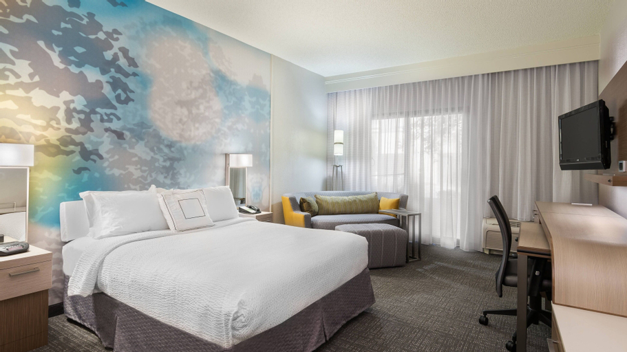 Bedroom 3, Courtyard by Marriott Wilmington / Wrightsville Beach, New Hanover