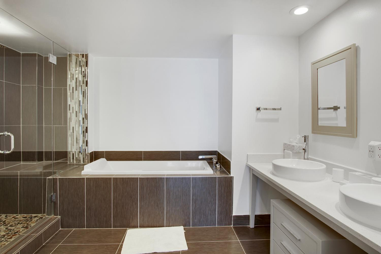 Bedroom 3, NEW!!! W Brickell Miami- ICON DELUXE LOUNGE with 2 masters, Miami-Dade