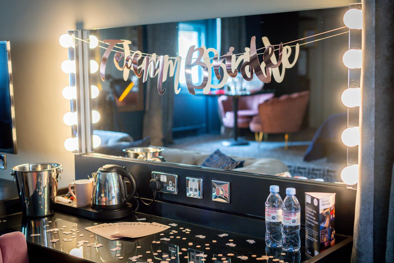 Food & Drinks 5, 62 Castle St - Exclusive Hotel, Sefton