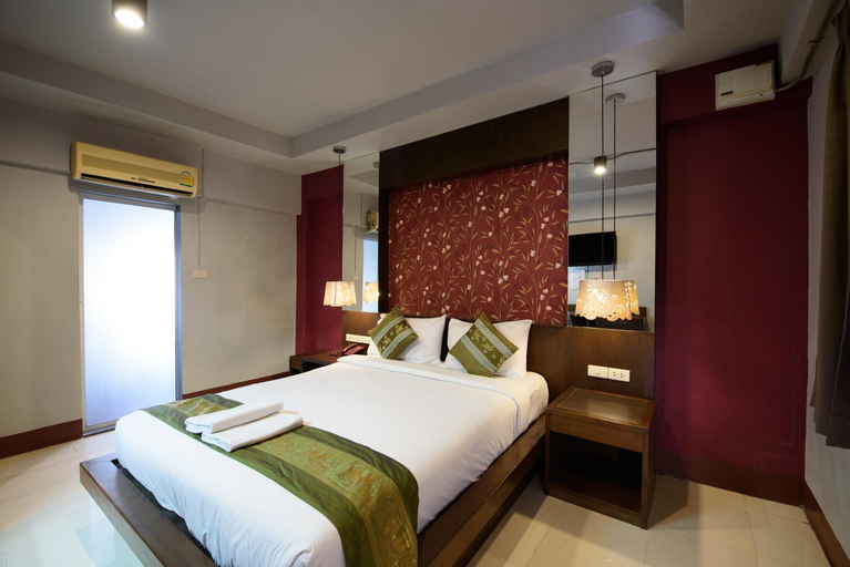 Bedroom 13