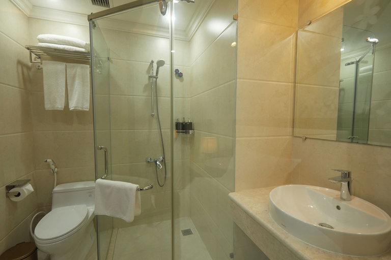 Bathroom 4, Union Inn, Hạ Long