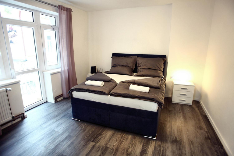 Others 2, Hotel Kotva, Děčín