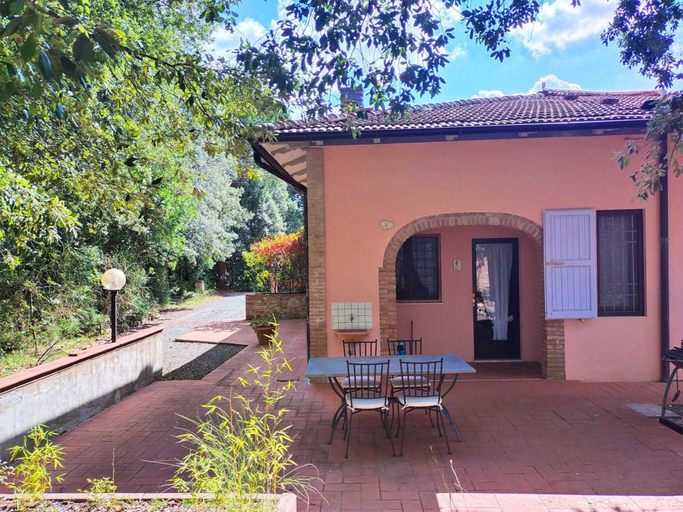 Others 5, Villa in Tuscany With Pool and Hot Tub, Florence