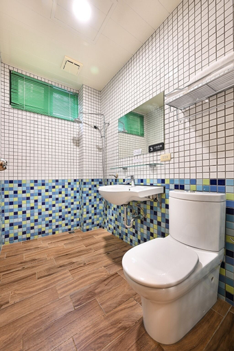 Bathroom 5