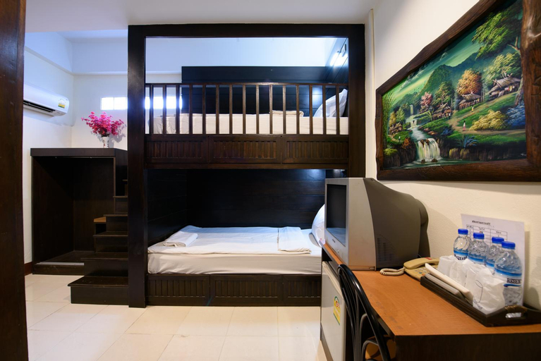 Bedroom 5