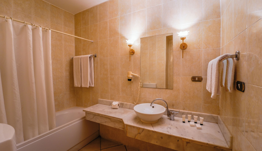 Bathroom 4, Kefi Palmera Beach Resort El Sokhna - Family Only, 'Ataqah