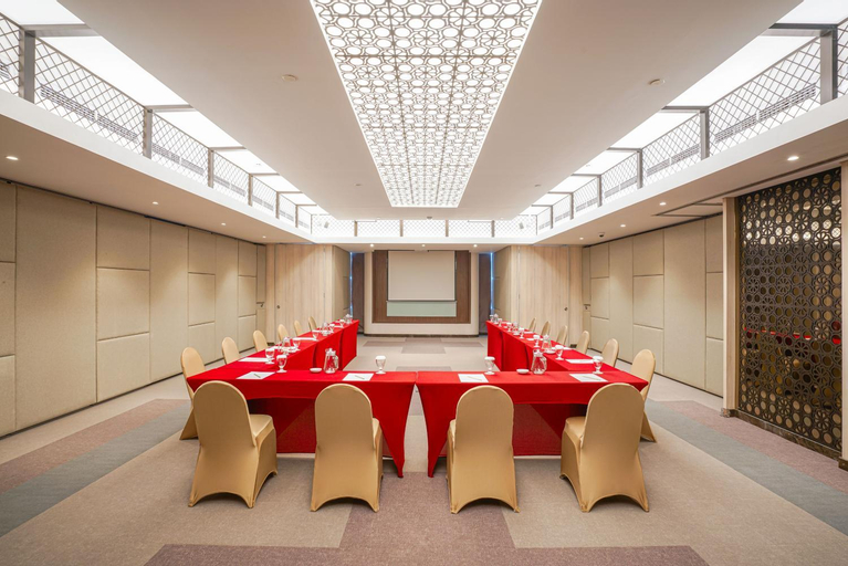 Business Facilities 24