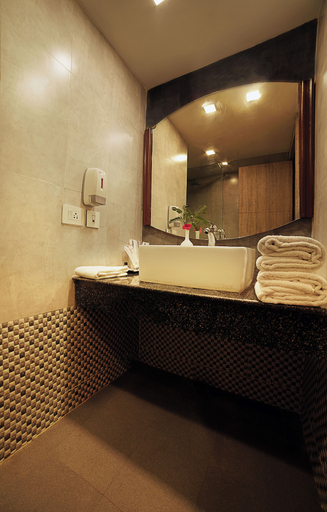 Bathroom, TreeHouse Sunrise Resort & Caravan Park, Alwar