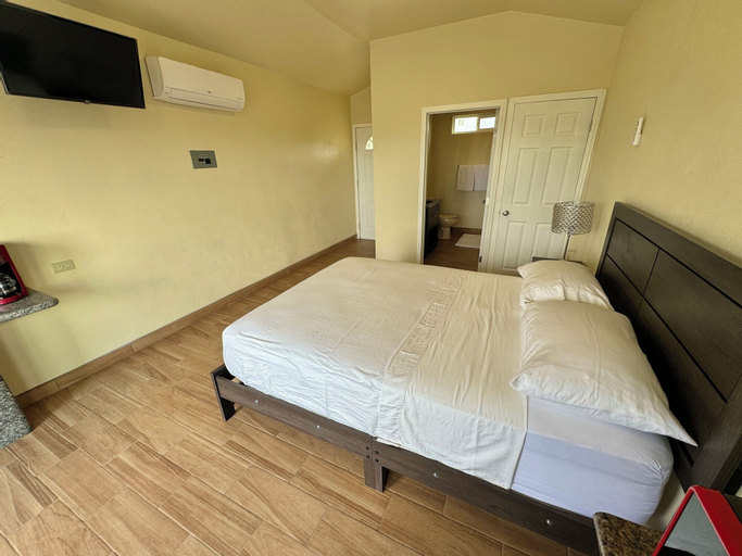 Bedroom 13