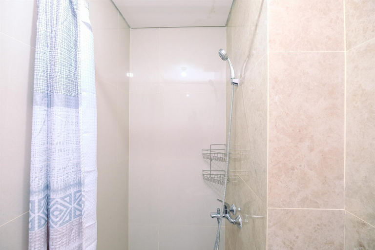 Bathroom 2, Minimalist And Cozy Studio (No Kitchen) Transpark Cibubur Apartment, Bekasi