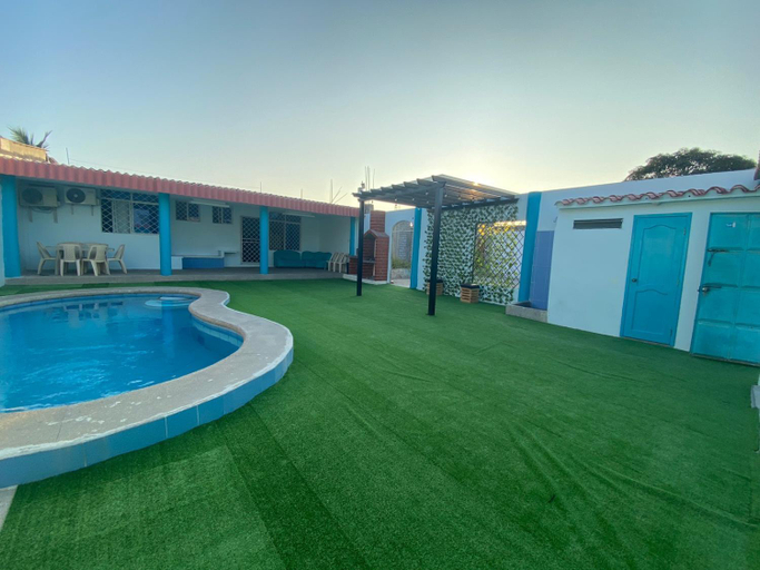 Others 2, Casa con piscina en salinas cerca del mar, Salinas