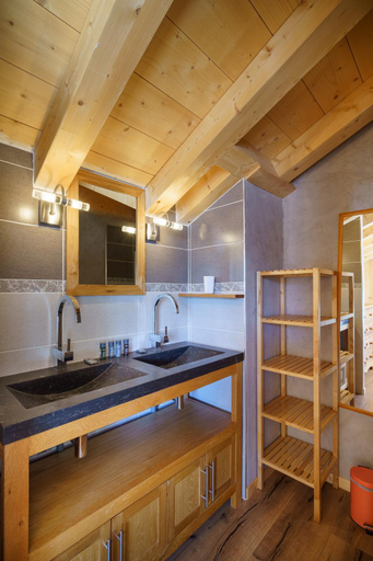 Bathroom 3, Alpe d'Huez Houses - Les Balcons du Golf, Isère