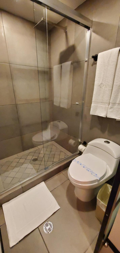 Bathroom 5, Hotel Rio Rita, Tijuana