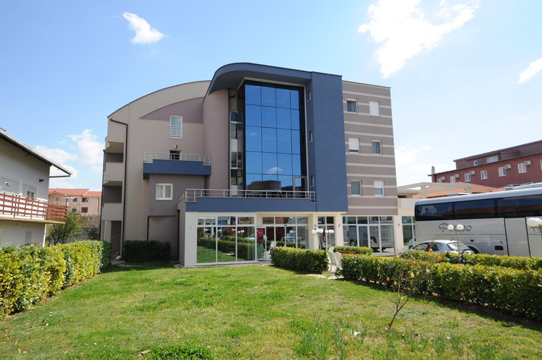 Others 3, Hotel Rosabel, Herzegovina-Neretva