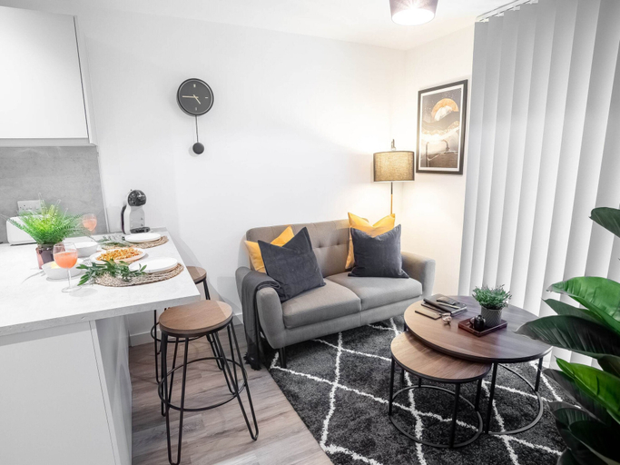 Living area, One Super King Bedroom Kelham Island by Belvilla, Sheffield