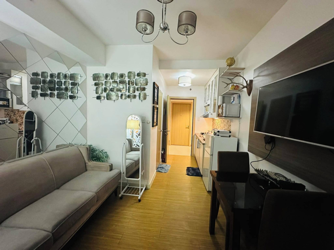 Others 3, One Bedroom WBalcony Near Bgc Netflix, Taguig
