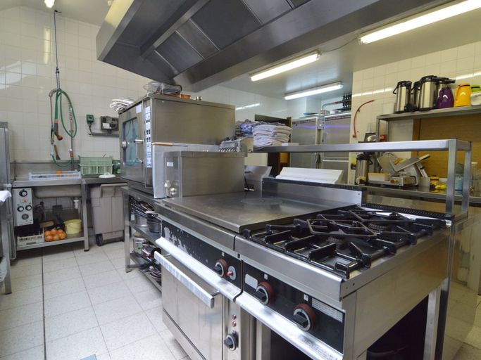 Others 5, Luxurious Accommodation, Sauna, Hot Tub, Solarium, Private Bathrooms, Luxembourg