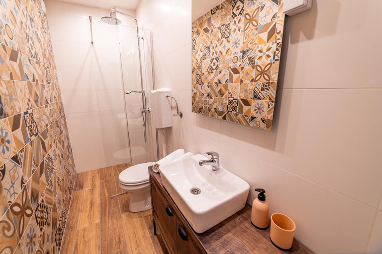 Bathroom 2, Ivi Place Apartments, Novi Sad