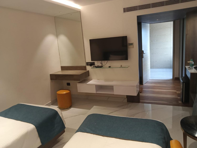 Bedroom 3, Hotel Parkelite, Krishna
