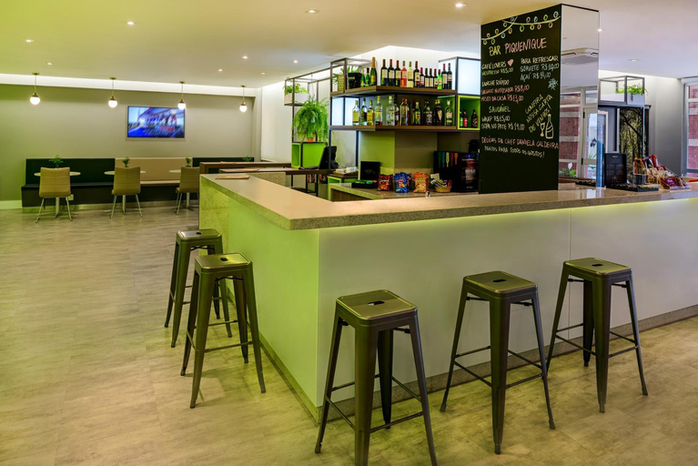 Food & Drinks 5, Ibis Styles Curitiba Centro Civico, Curitiba