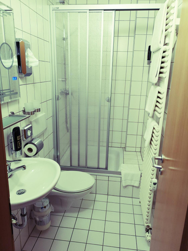 Bathroom 3, Hotel Zur Alten Druckerei, Gotha