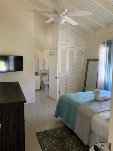 Bedroom 3, Palm BlossomJA Manor