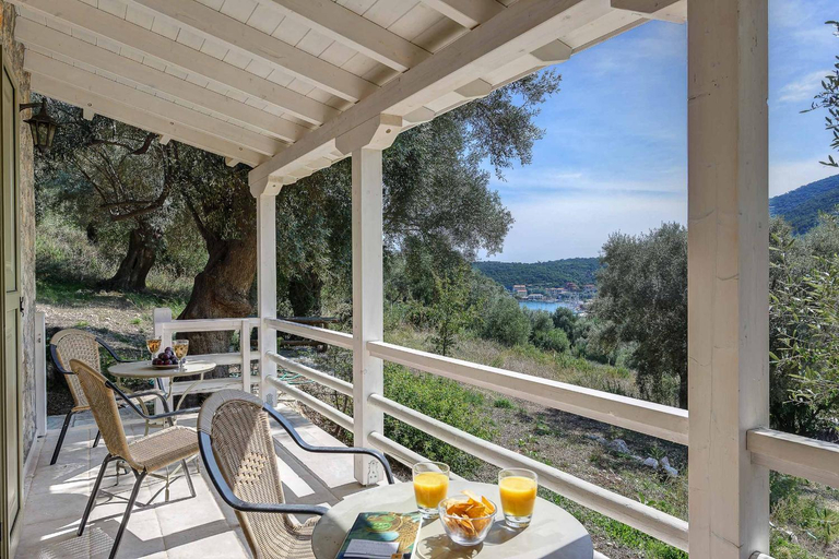 Others 5, Villa Ledaki, Ionian Islands