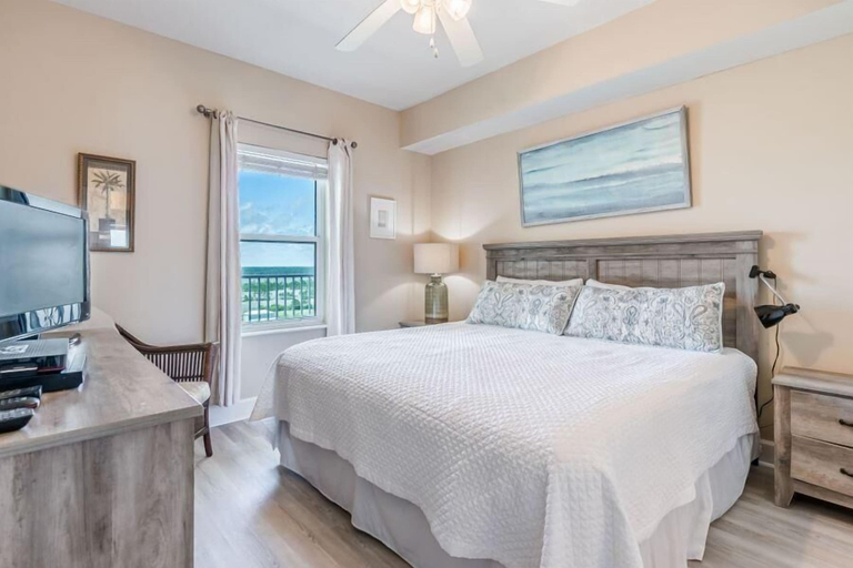 Bedroom 3, Seawind 1205, Baldwin