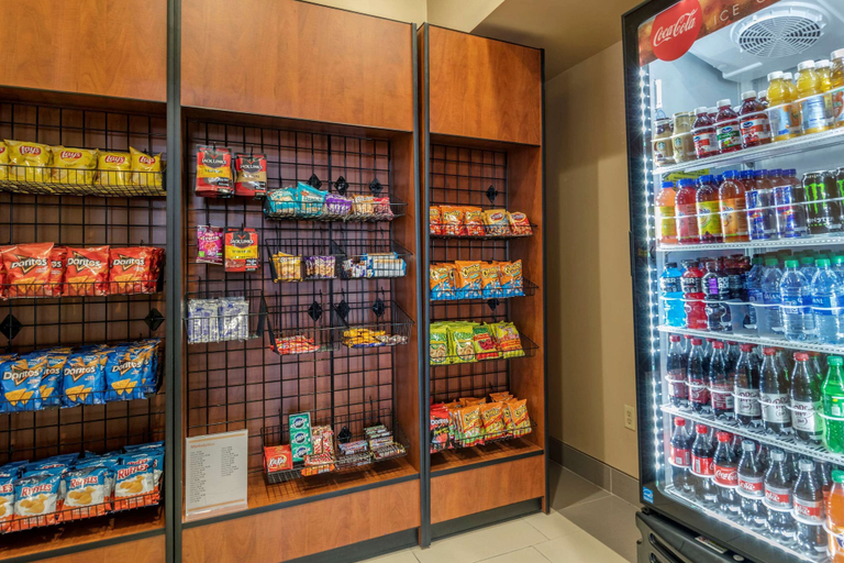 Food & Drinks 5, Comfort Suites University, Lubbock