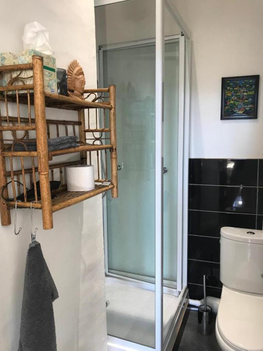 Bathroom, Chambre D'hôte du Château, Essonne