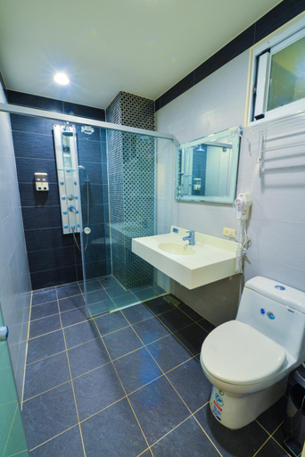 Bathroom 4, Cape 203 Bed & Breakfast, Penghu