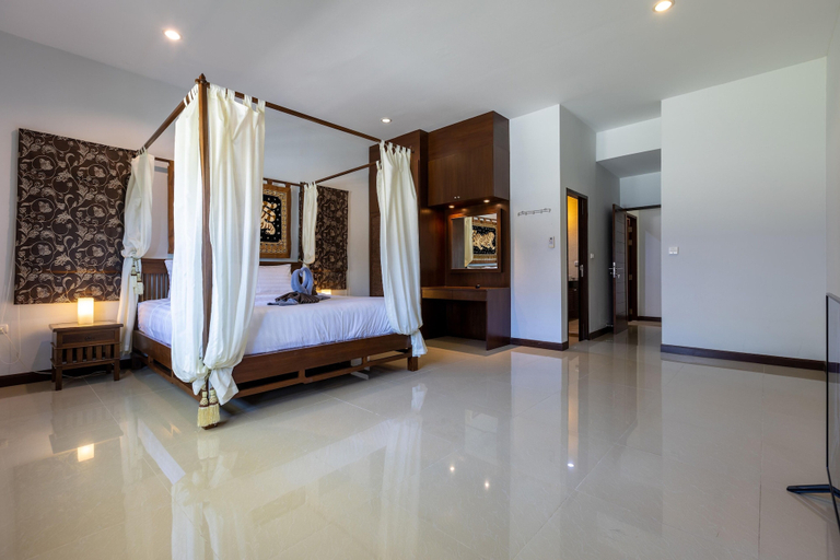Bedroom 2, 5 Bedroom Pool Villa Close To Town H5, Hua Hin