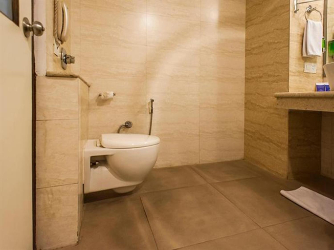 Bathroom 4, Legend Sarovar Portico Baddi, Solan