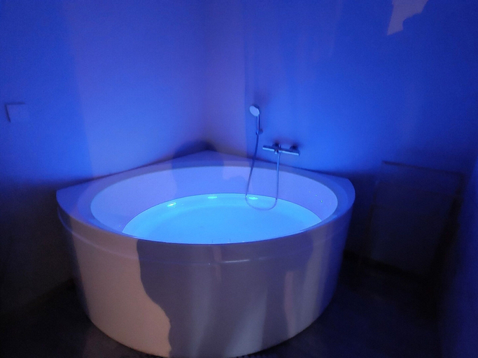 Bathroom 3, Rustic Holiday Home with Sauna & Hot Tub in Wooded Area, Liège