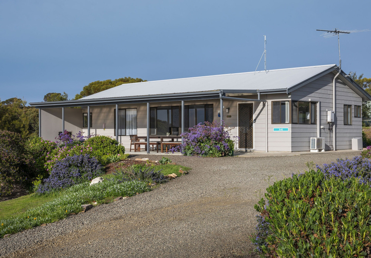 Exterior & Views 1, Emu Bay Holiday Homes, Kangaroo Island