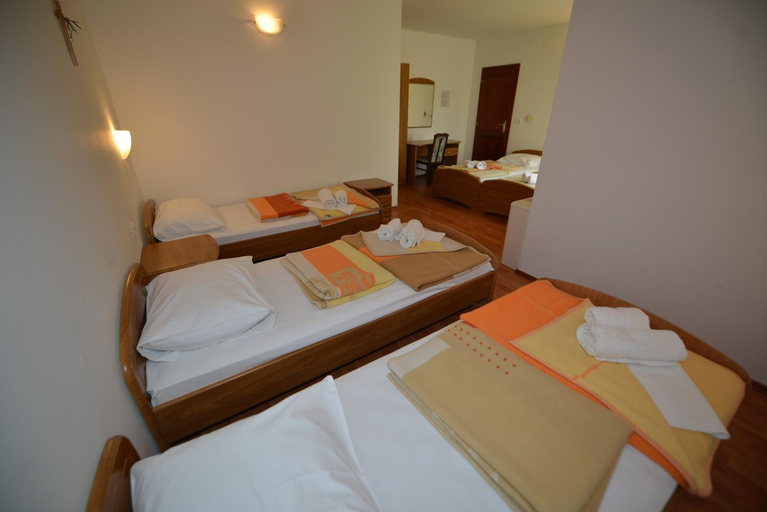 Others 5, Hotel Rosabel, Herzegovina-Neretva