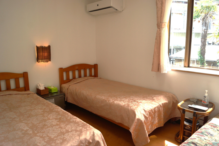Bedroom 3, Resort Pension Turtle House, Shimoda