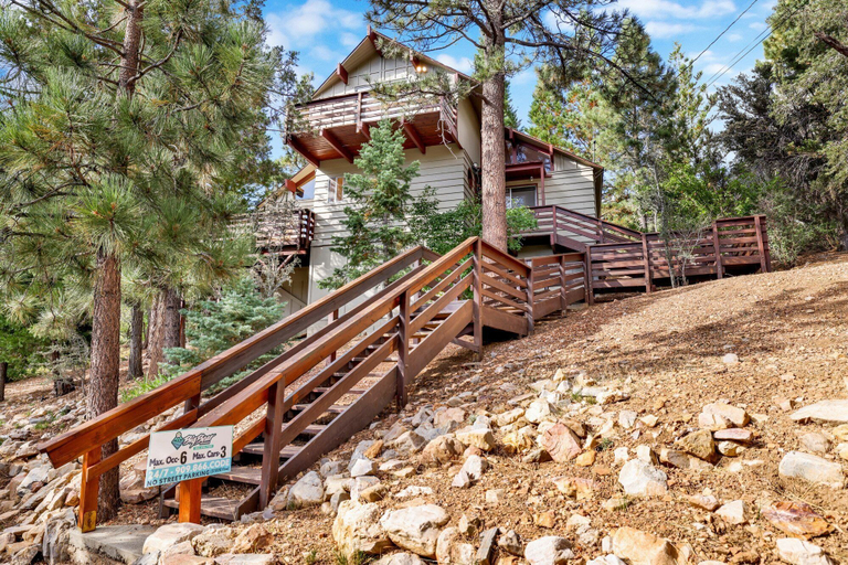 Exterior & Views, Tomeny Cabin #2338, San Bernardino