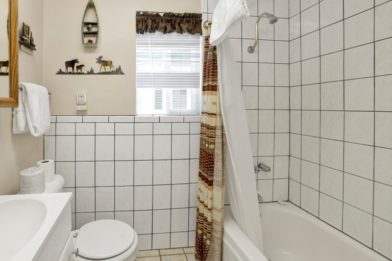 Bathroom, Moon Escape #1961, San Bernardino