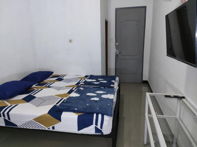 Bedroom 13