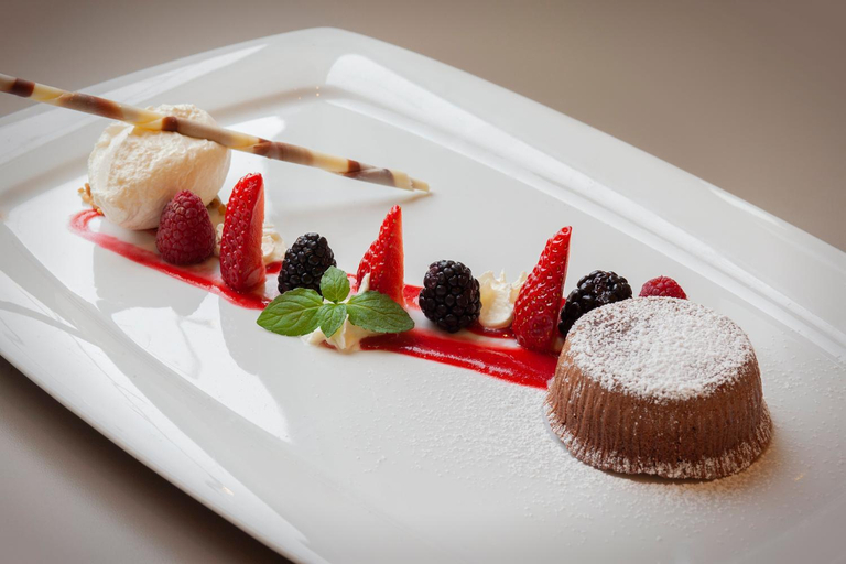 Food & Drinks 5, Willow Hotel Restaurant, Saalekreis