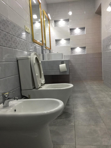 Bathroom 4, Hotel Good Luck, Tskaltubo