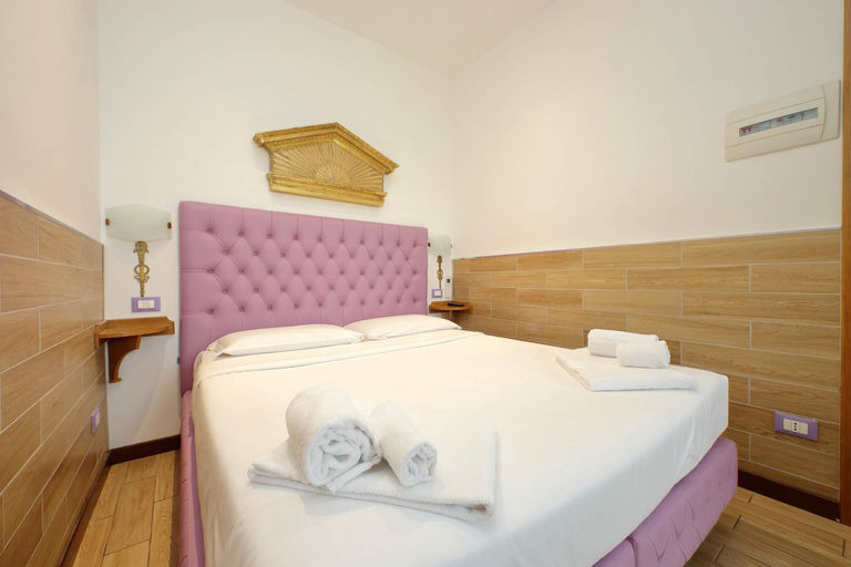 Bedroom 2, Sonnino Suite, Rome