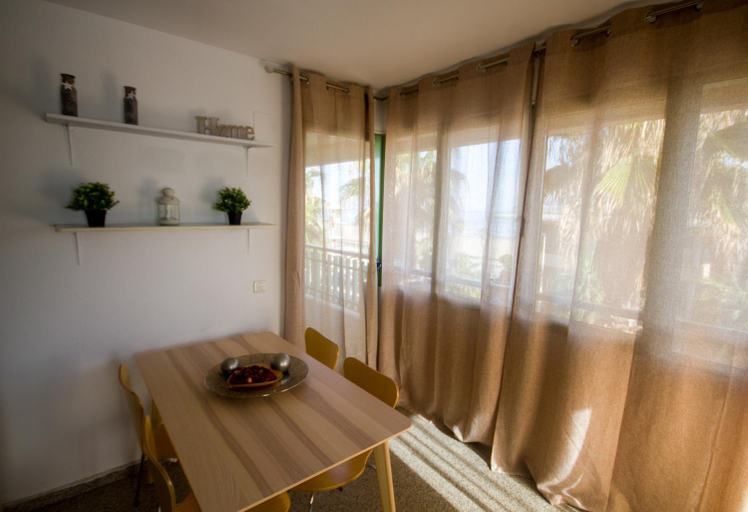 Others 5, Front Sun Beach Apartment, Valencia