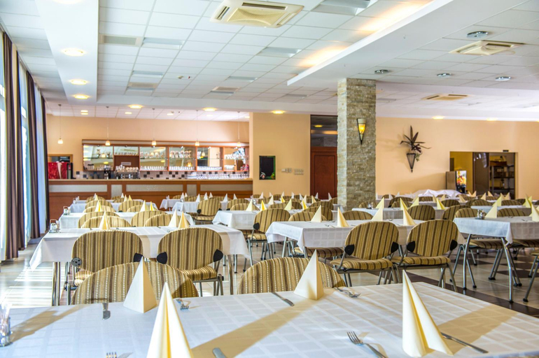 Food & Drinks, Duna Hotel, Paks